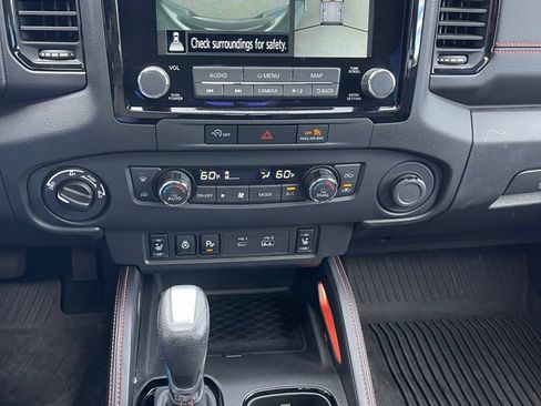 Used 2023 Nissan Frontier PRO-4X w/ Pro-4X Premium Package AWD/4WD image 17