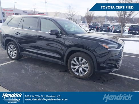 Used 2025 Toyota Grand Highlander Limited image 1