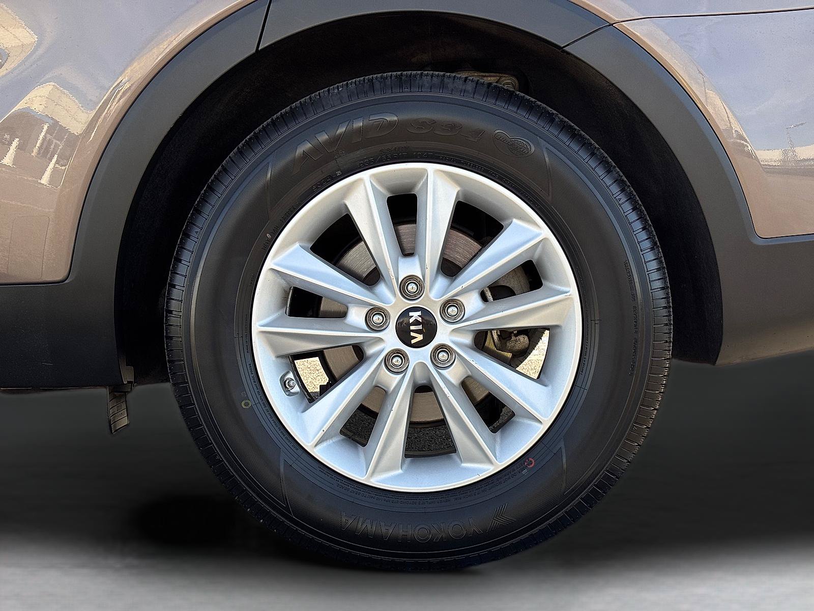 Used 2019 Kia Sorento AWD V6 image 10