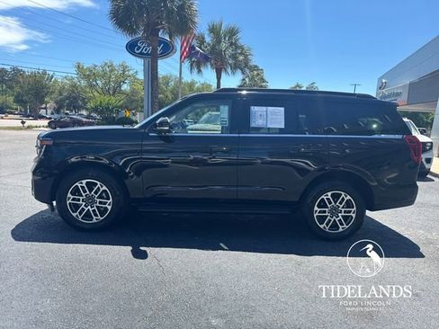 Certified 2025 Ford Expedition Active RWD image 5