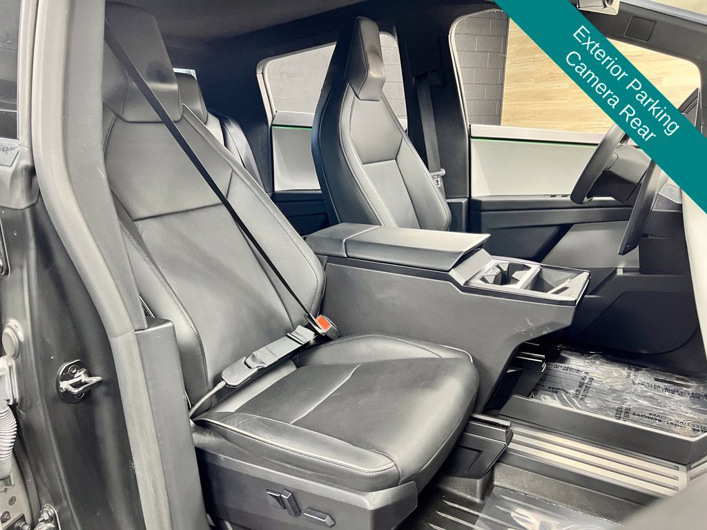 Used 2024 Tesla Cybertruck Cyberbeast AWD/4WD image 8