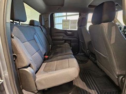 Used 2022 Chevrolet Silverado 1500 LT AWD/4WD image 33