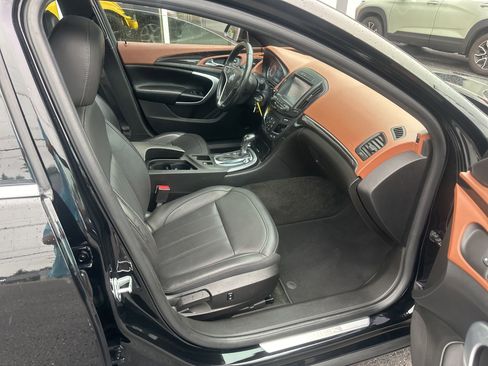 Used 2017 Buick Regal Sport Touring FWD image 8