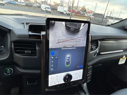 New 2023 Ford F150 Lightning Lariat image 42