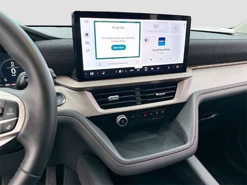 Certified 2025 Ford Explorer Active image 16