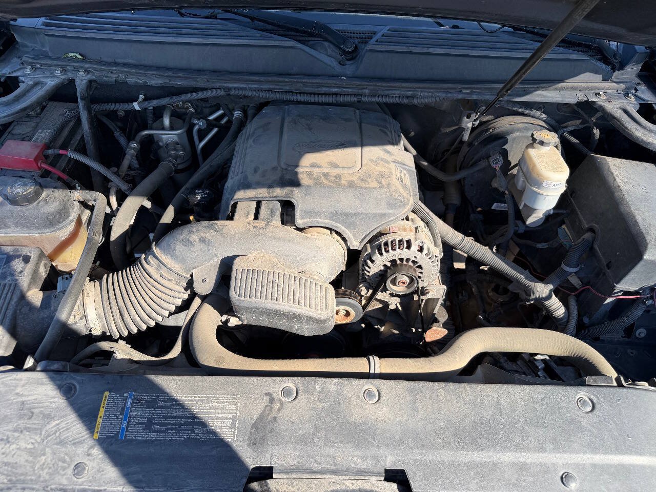Used 2010 GMC Yukon XL SLT w/ SLT-2 Equipment Package AWD/4WD image 22