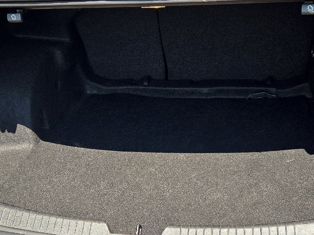 Used 2025 Chevrolet Malibu LT FWD image 8