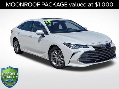 Used 2019 Toyota Avalon XLE w/ Moonroof Package