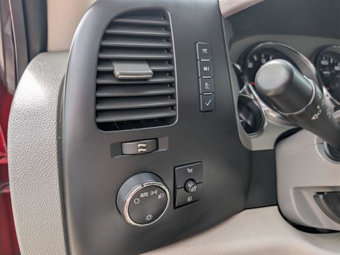 Used 2007 GMC Sierra 1500 SLE w/ Z71 Off-Road Package image 21