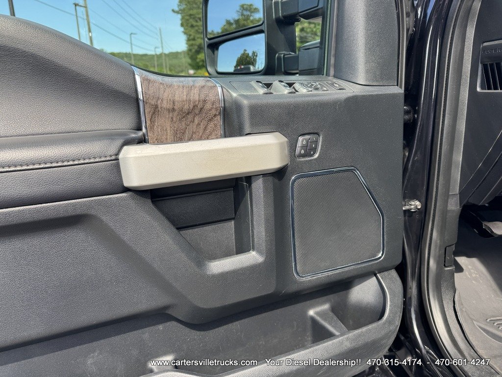 Used 2019 Ford F350 Lariat w/ Lariat Ultimate Package AWD/4WD image 12