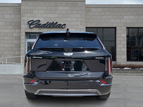 New 2025 Cadillac Optiq Sport 1 w/ LPO, Floor Liner Package AWD/4WD image 6