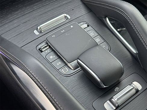 Certified 2025 Mercedes-Benz GLE 53 AMG 4MATIC Coupe image 33
