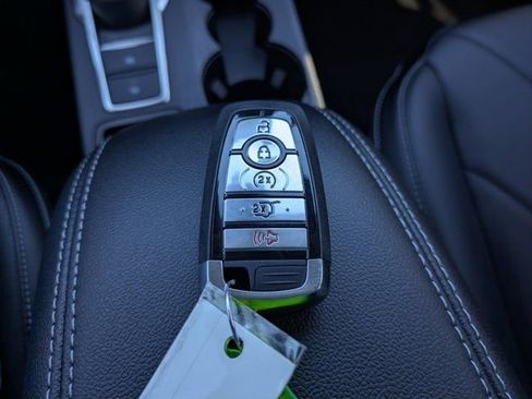 New 2026 Ford Escape SE w/ PHEV Premium Package image 28