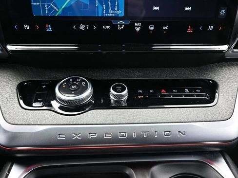 Certified 2025 Ford Expedition Tremor AWD/4WD image 37