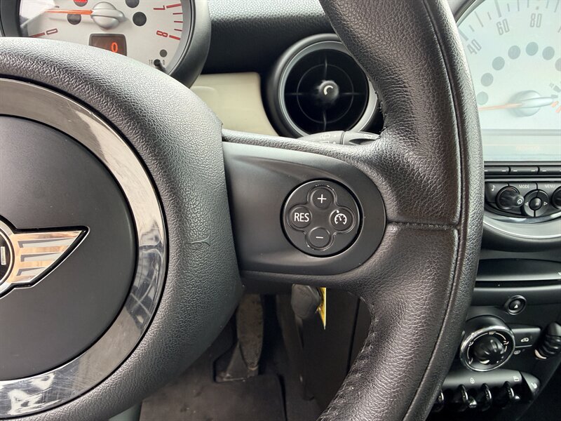 Used 2013 MINI Cooper Hardtop FWD image 14