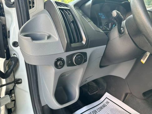 Used 2015 Ford Transit 150 130 Low Roof RWD image 18