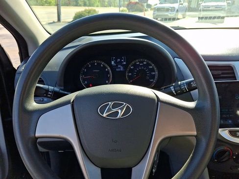 Used 2017 Hyundai Accent SE FWD image 19