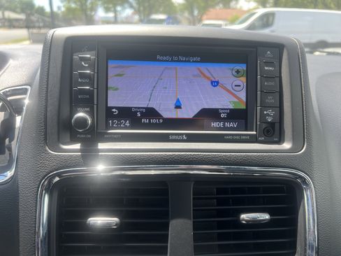 Used 2019 Dodge Grand Caravan GT w/ Safety Sphere Group FWD image 22