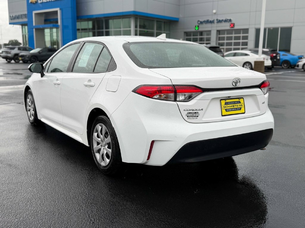Used 2024 Toyota Corolla LE FWD image 9
