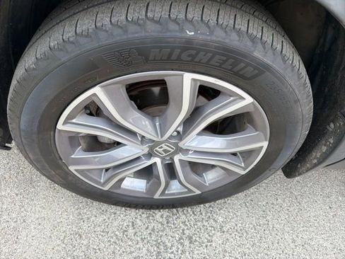 Used 2020 Honda CR-V Touring image 11