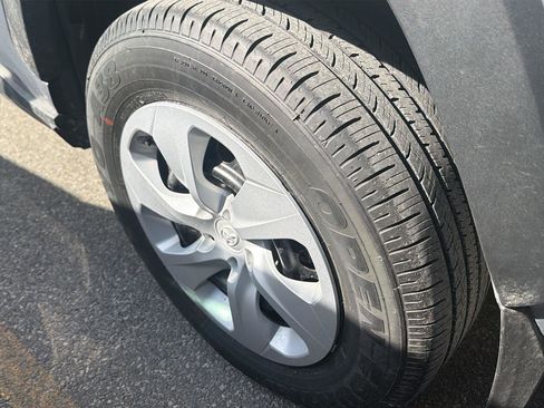 Used 2025 Toyota RAV4 LE image 10