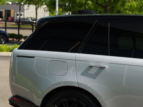 Used 2025 Land Rover Range Rover SE AWD/4WD image 20