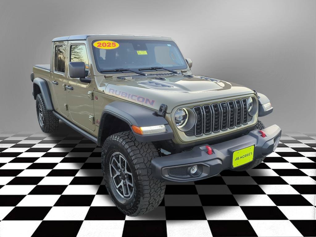 Used 2025 Jeep Gladiator Rubicon w/ Convenience Group AWD/4WD image 10
