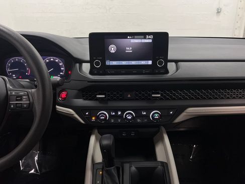 Used 2023 Honda Accord EX image 21
