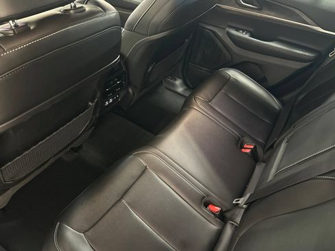 Used 2025 Jeep Grand Cherokee Limited w/ Black Appearance Package AWD/4WD image 4