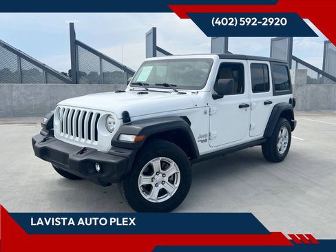 Used 2018 Jeep Wrangler Unlimited Sport S AWD/4WD image 1