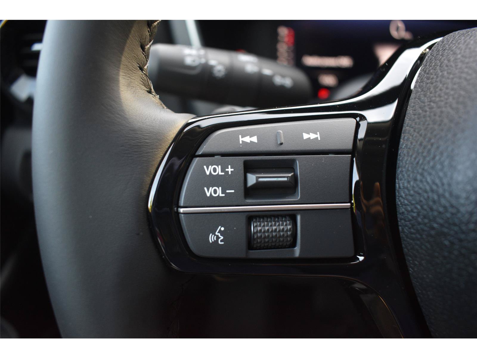 New 2026 Honda Pilot Touring image 12