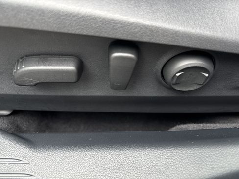 Used 2024 Subaru Outback Premium w/ Popular Package #1A image 19