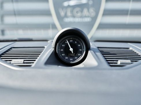 Used 2024 Porsche 911 Carrera S w/ Sport Package image 68