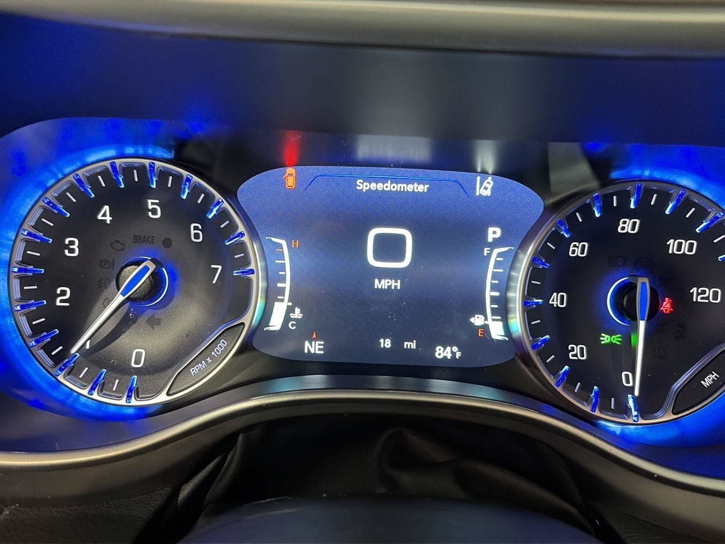 New 2027 Chrysler Pacifica Select FWD image 12