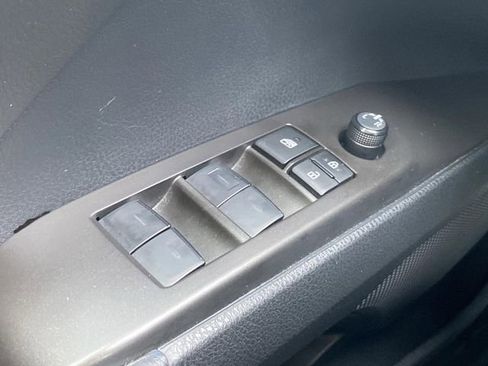 Used 2023 Toyota Camry LE image 22