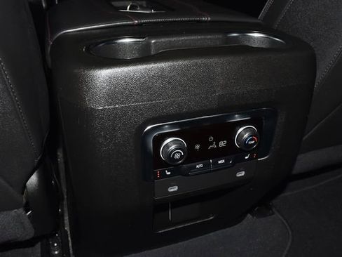 Used 2024 Chevrolet Suburban RST image 33