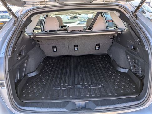 Used 2025 Subaru Outback Premium image 28