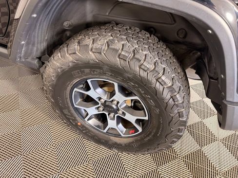 Used 2021 Jeep Wrangler Rubicon AWD/4WD image 16