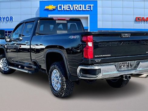 Used 2022 Chevrolet Silverado 3500 LTZ image 4