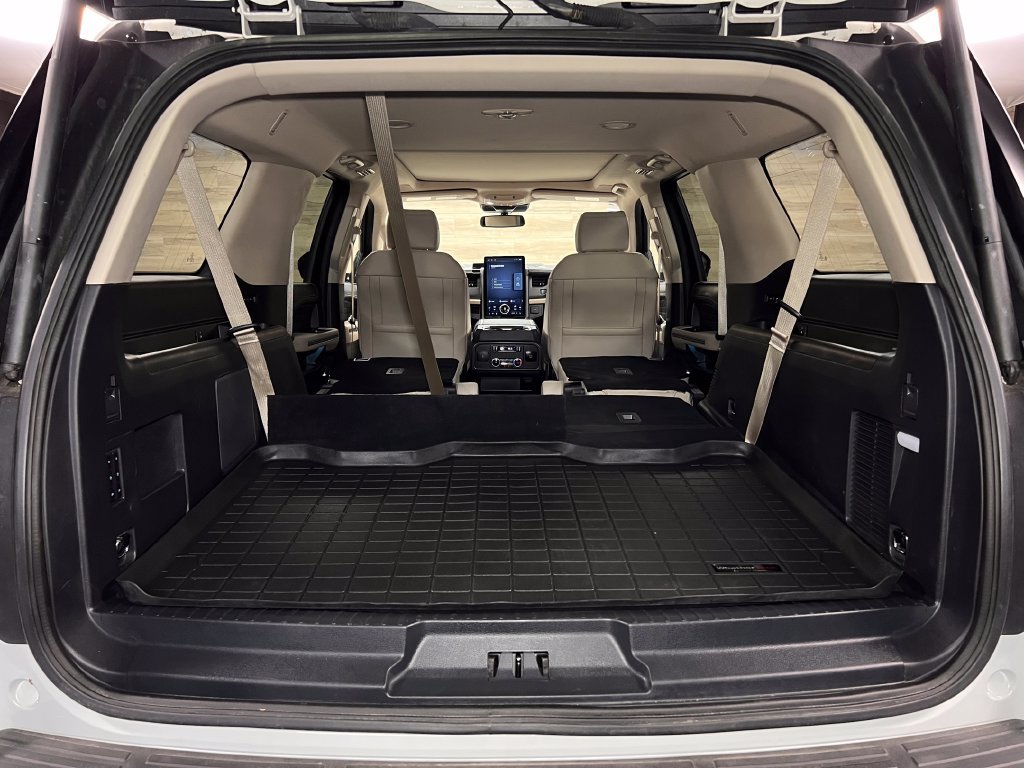 Used 2024 Ford Expedition Max Platinum AWD/4WD image 28