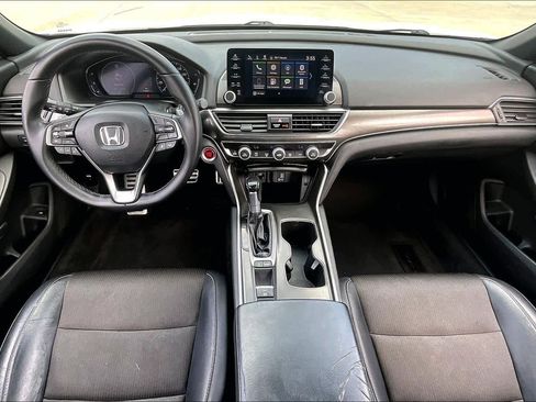 Used 2018 Honda Accord Sport image 16