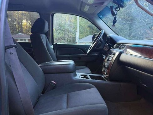 Used 2012 Chevrolet Avalanche LS image 13