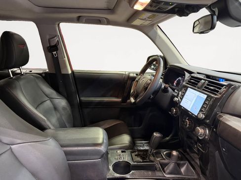Used 2020 Toyota 4Runner Venture image 17