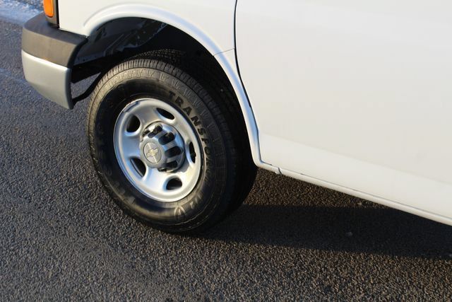 Used 2012 Chevrolet Express 2500 LT w/ LT Preferred Equipment Group RWD image 20
