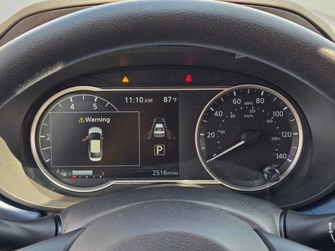 Used 2025 Nissan Versa SV w/ Trunk Package FWD image 29