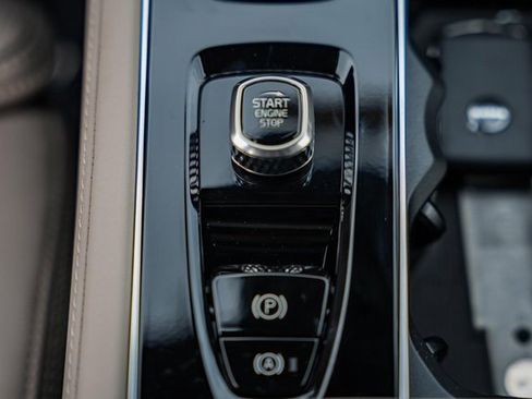 New 2026 Volvo XC90 B6 Ultra image 24