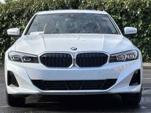 Used 2026 BMW 330i Sedan w/ Premium Package RWD image 6