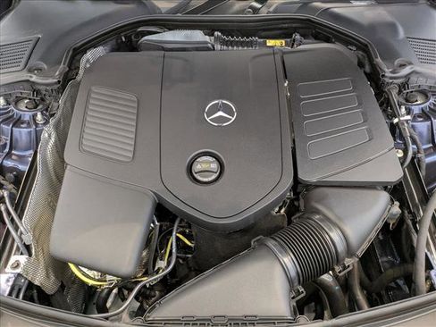 Used 2025 Mercedes-Benz C 300 4MATIC Sedan image 18