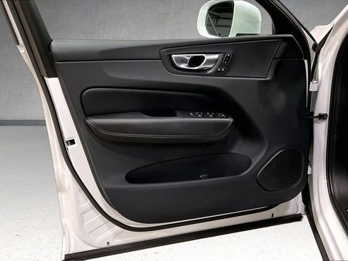 Certified 2023 Volvo XC60 B5 Plus w/ Climate Package AWD/4WD image 20