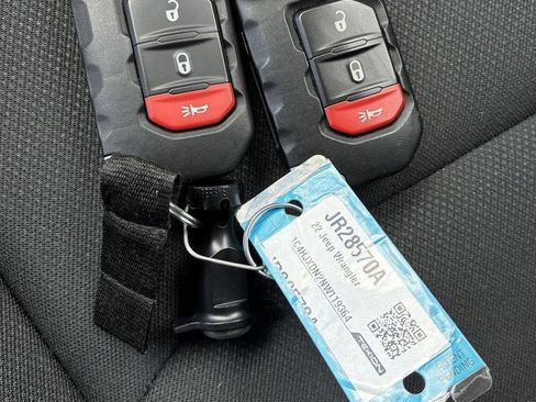 Used 2022 Jeep Wrangler Unlimited Sport image 26